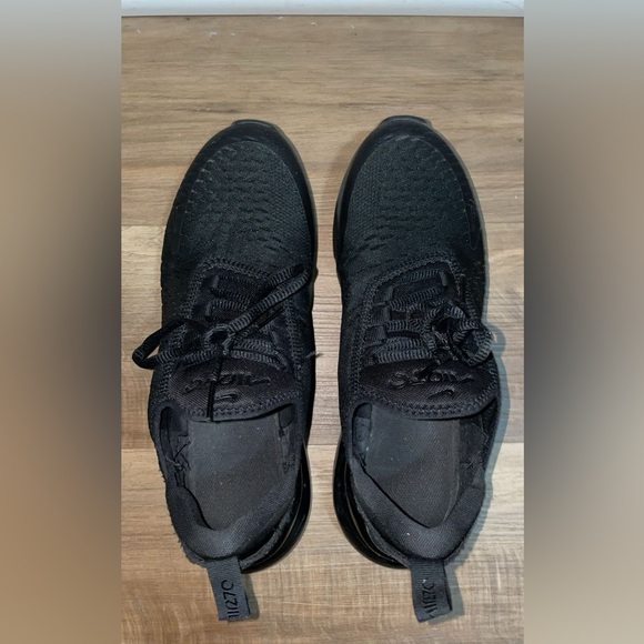 NIKE AIR MAX 270 black. lightly worn, will be cleaned before shipping. #airmax - Picture 3 of 3